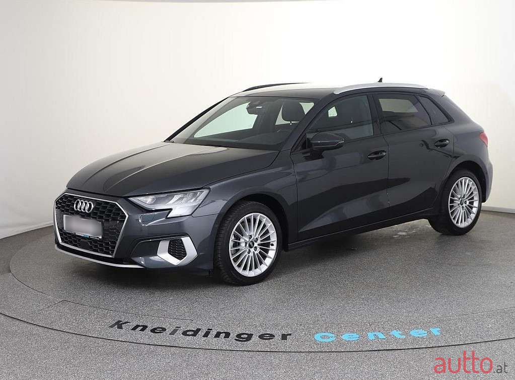2021' Audi A3 photo #2