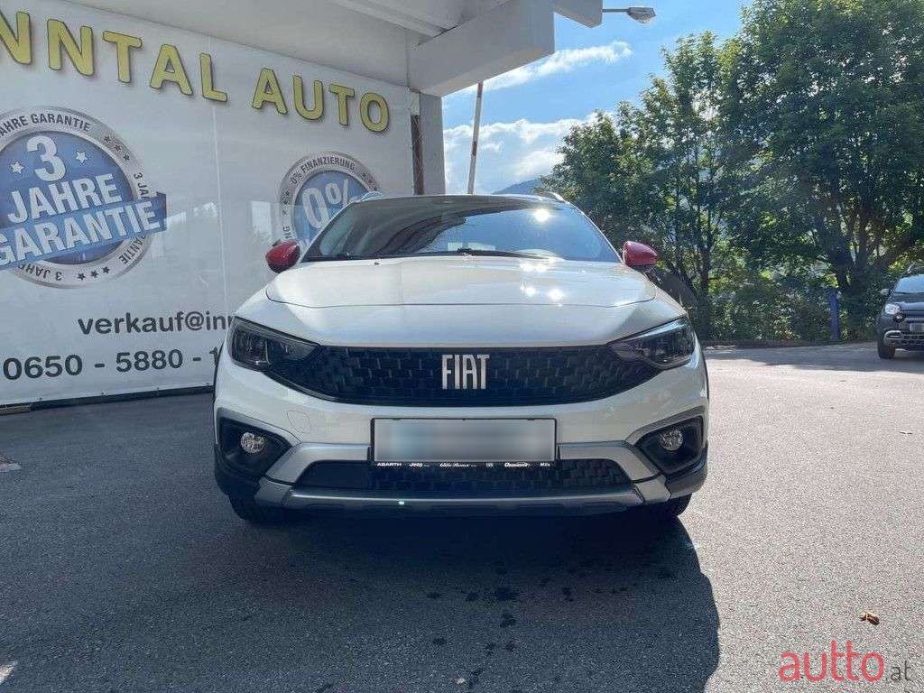 2022' Fiat Tipo photo #2