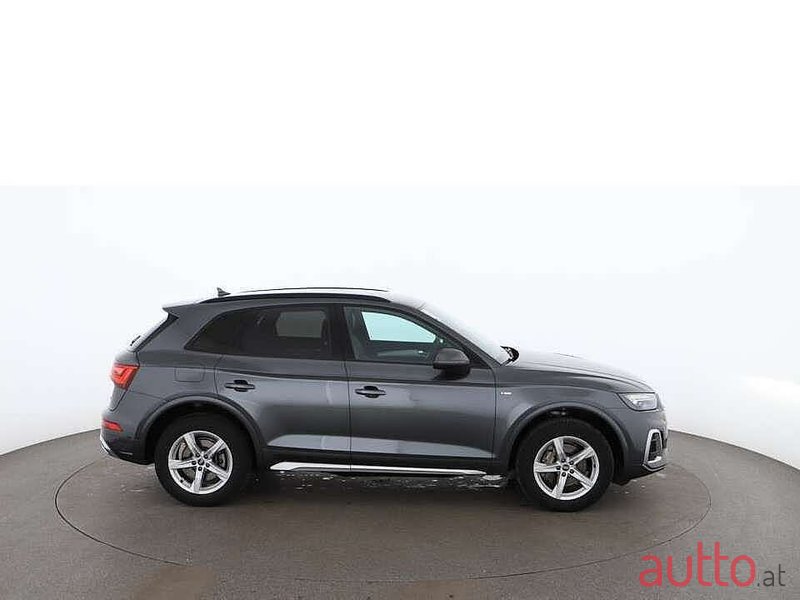 2022' Audi Q5 photo #2