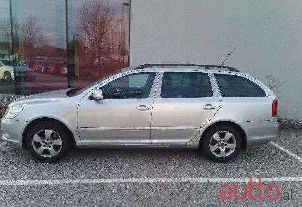 2010' Skoda Octavia photo #1