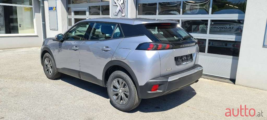 2021' Peugeot 2008 photo #4