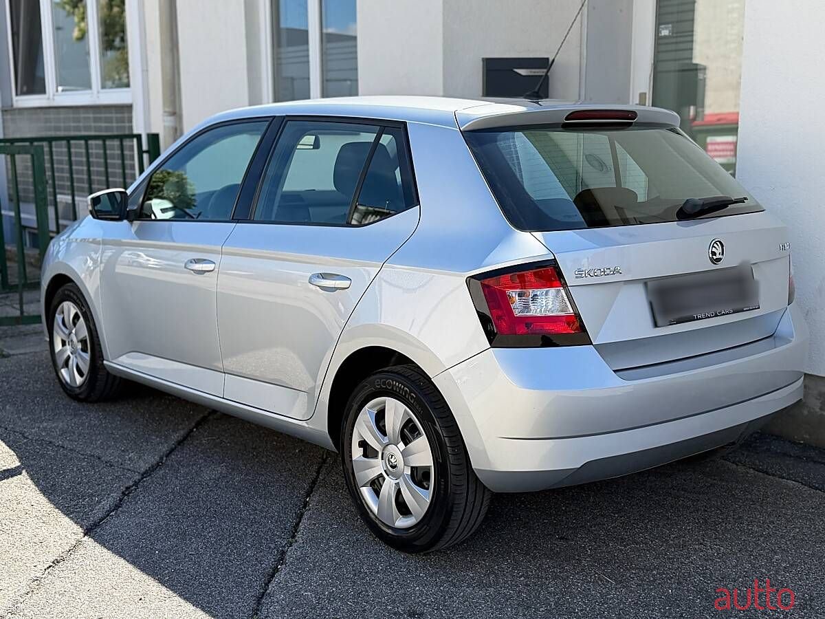 2015' Skoda Fabia photo #4