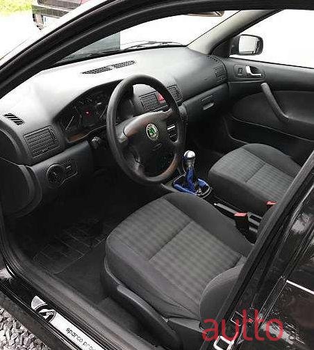 2004' Skoda Octavia photo #4