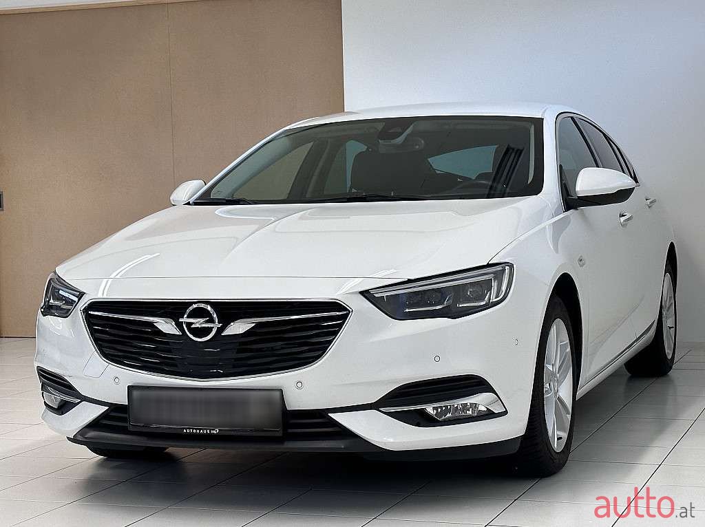 2017' Opel Insignia photo #4