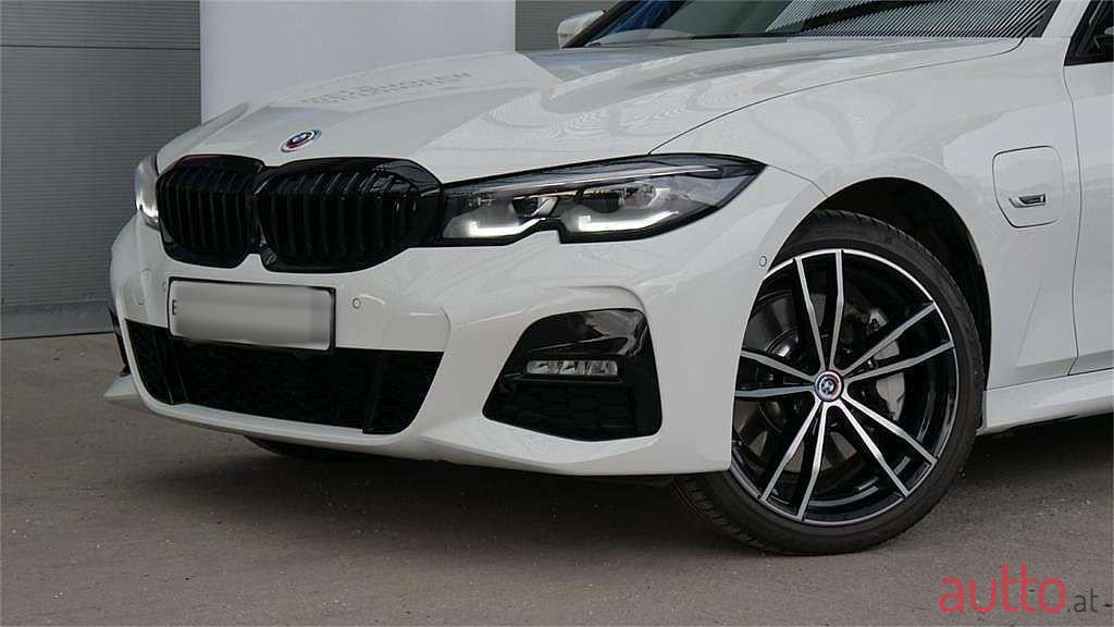 2022' BMW 3Er-Reihe photo #2