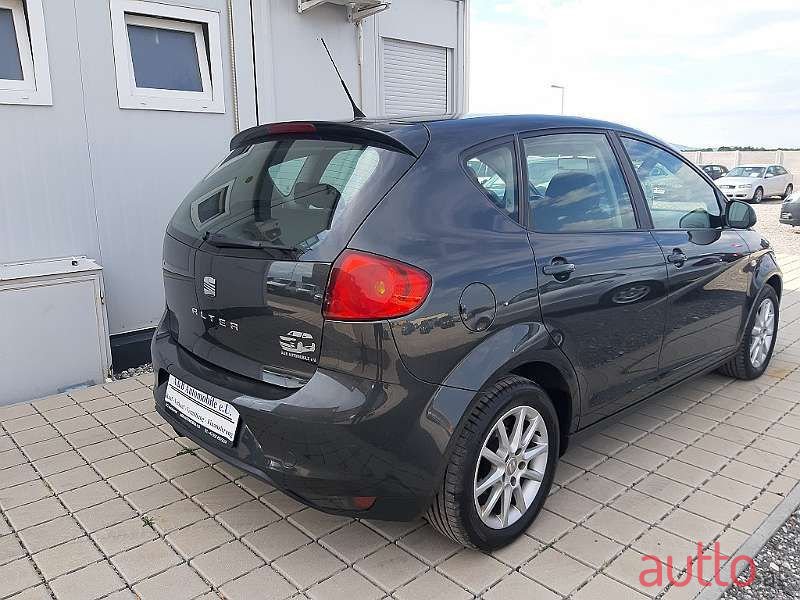 2011' SEAT Altea photo #6