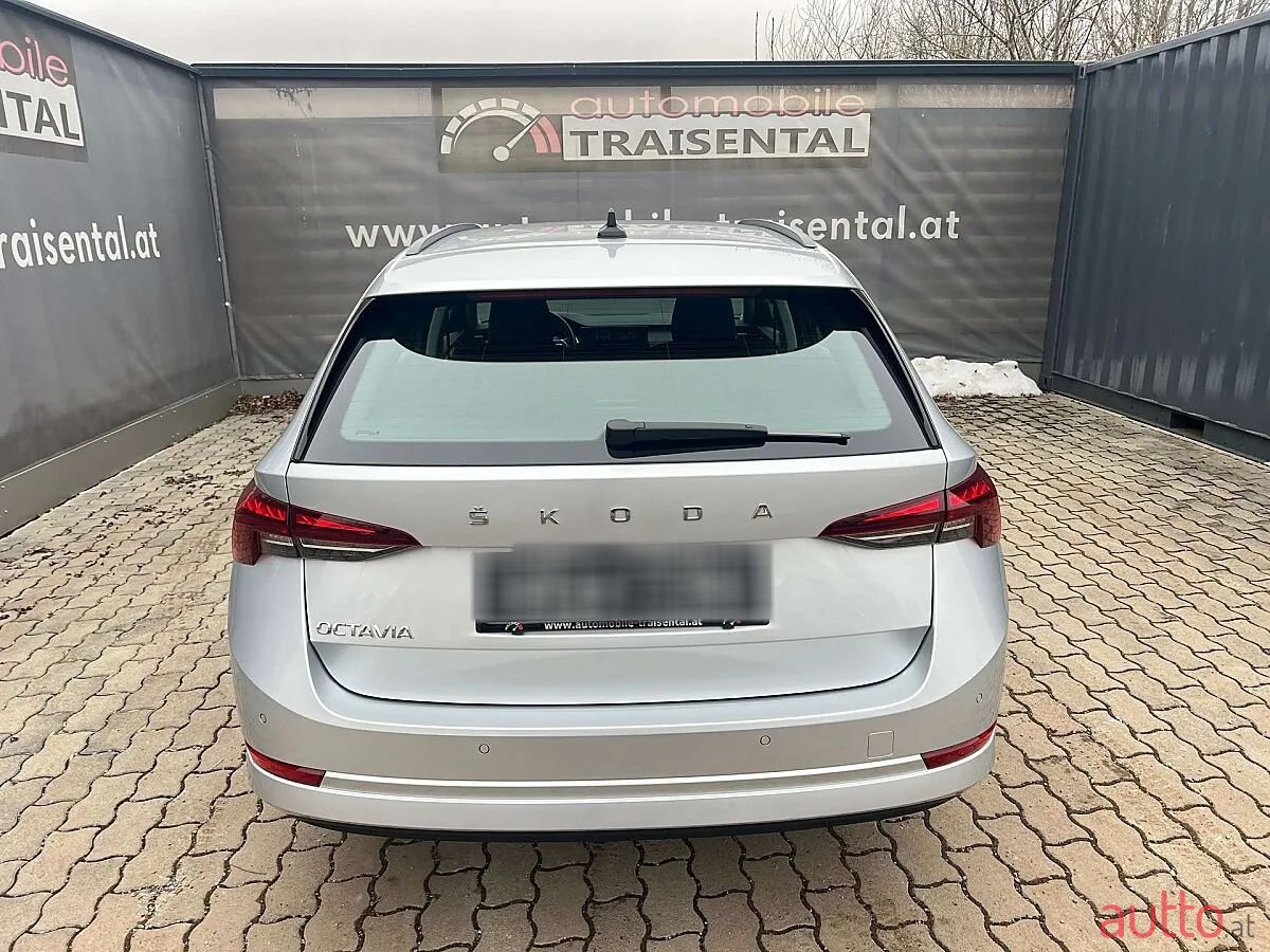 2022' Skoda Octavia photo #6