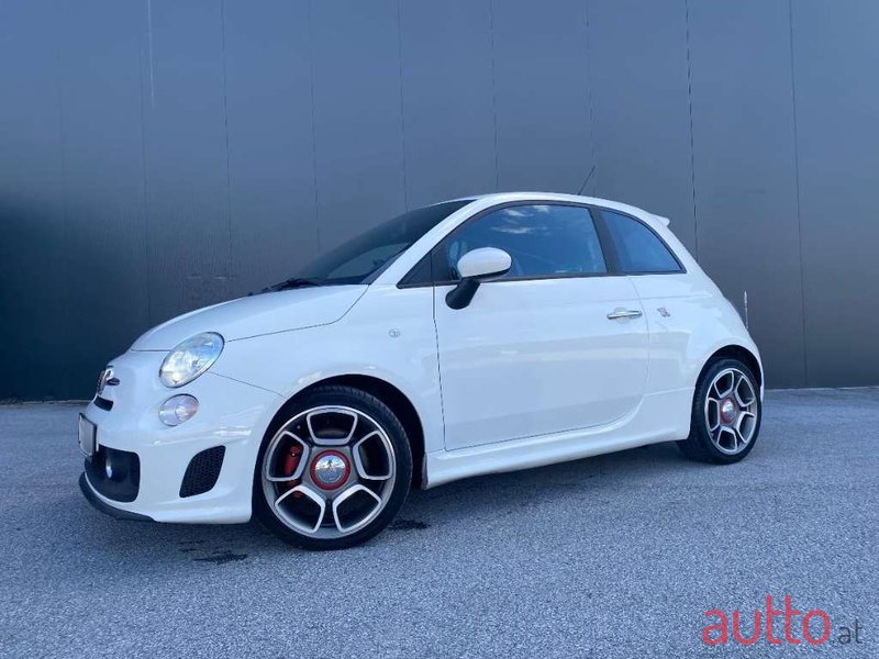 2012' Fiat 500 Abarth photo #3