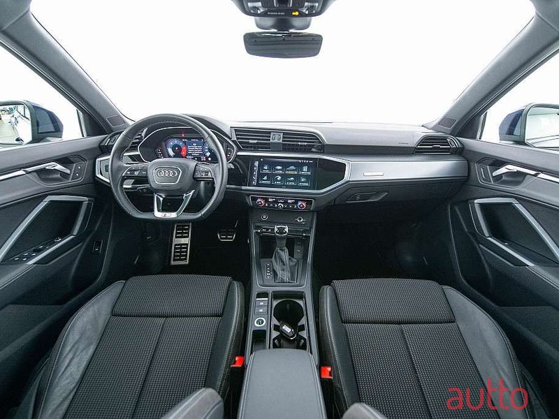 2022' Audi Q3 photo #4
