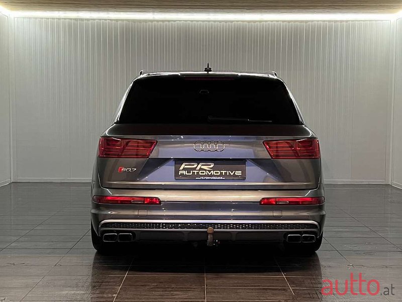 2016' Audi Q7 photo #5