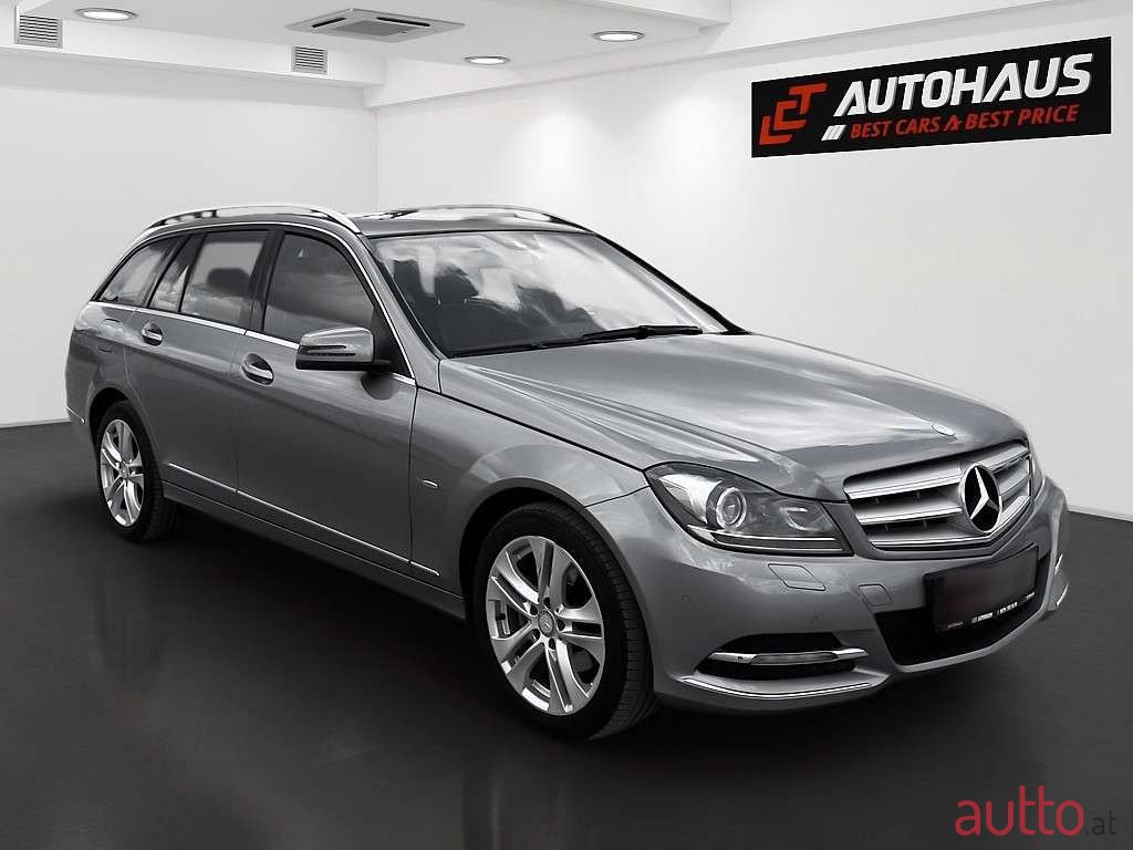 2012' Mercedes-Benz C-Klasse photo #4