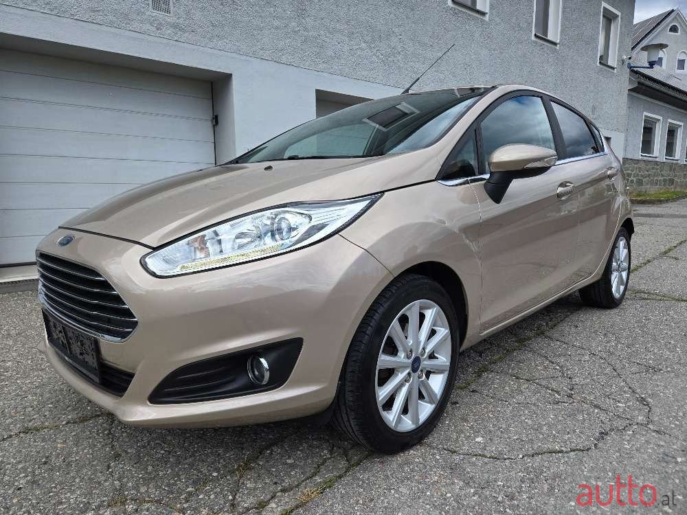 2016' Ford Fiesta photo #2