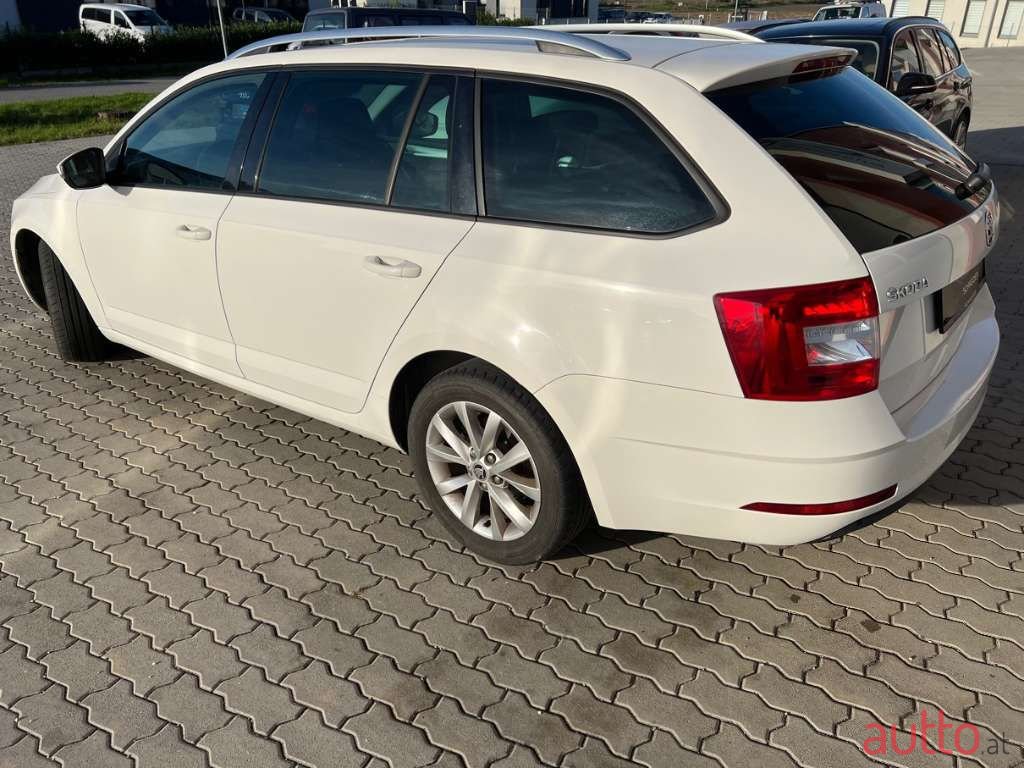 2018' Skoda Octavia photo #5
