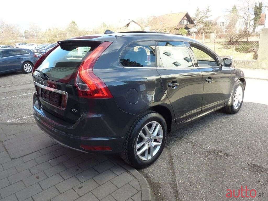 2017' Volvo XC60 photo #6