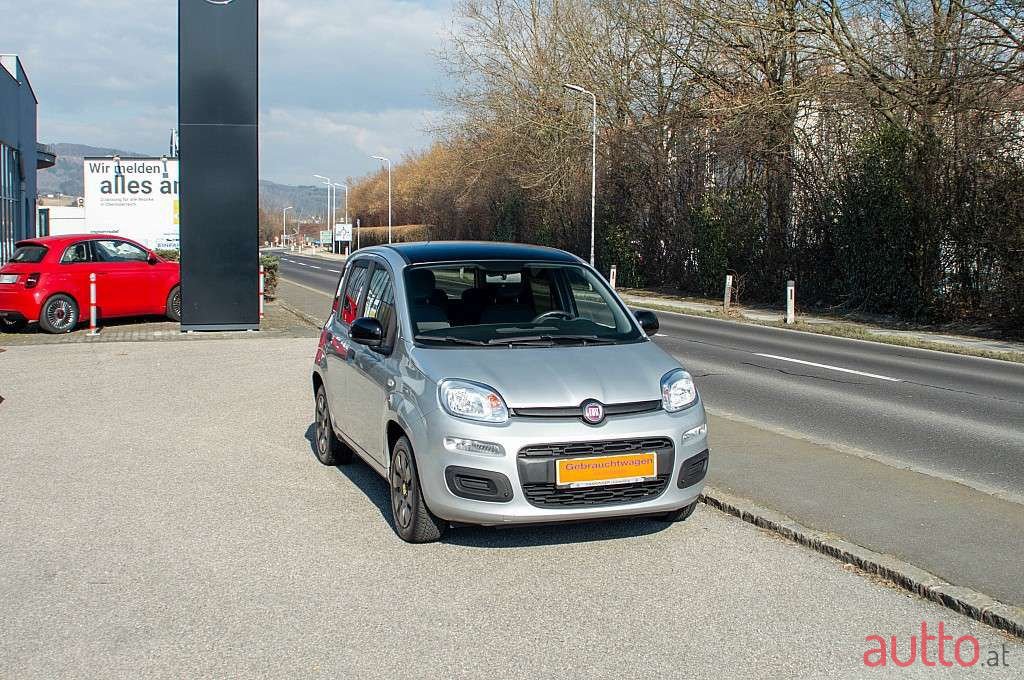 2015' Fiat Panda photo #2