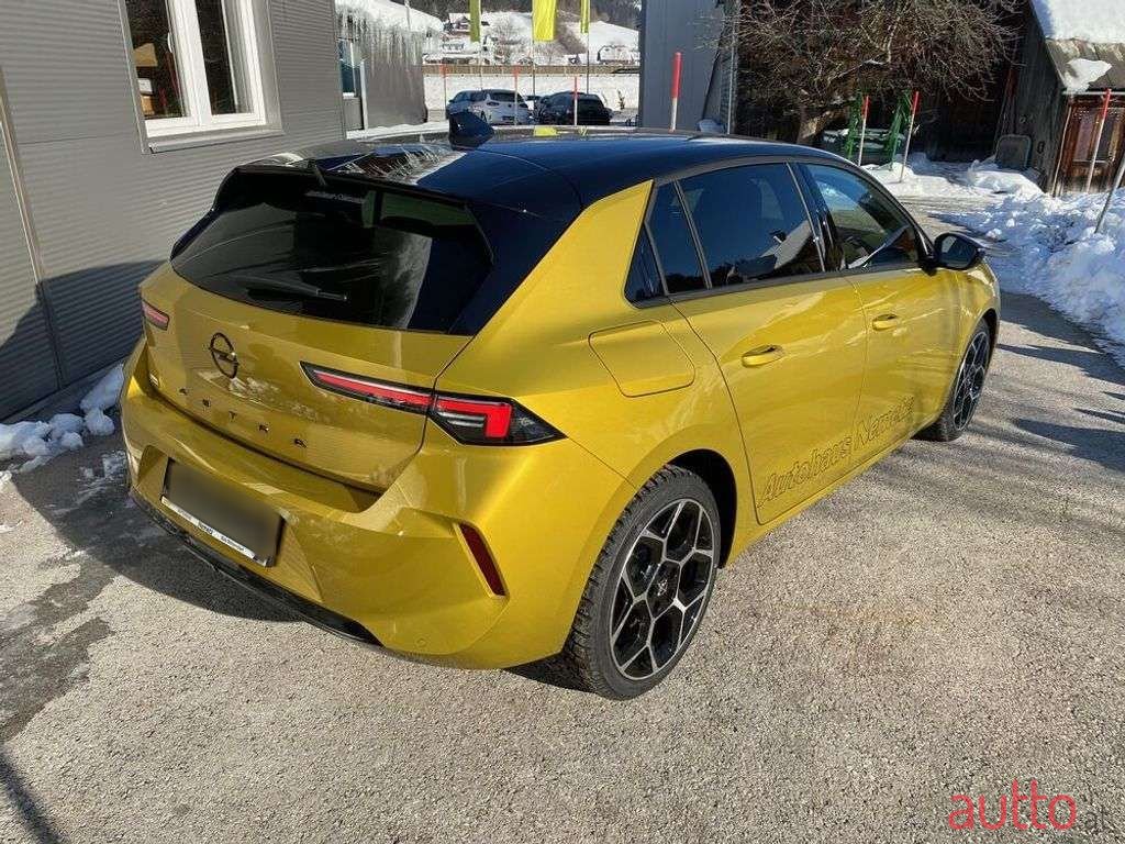 2023' Opel Astra photo #4