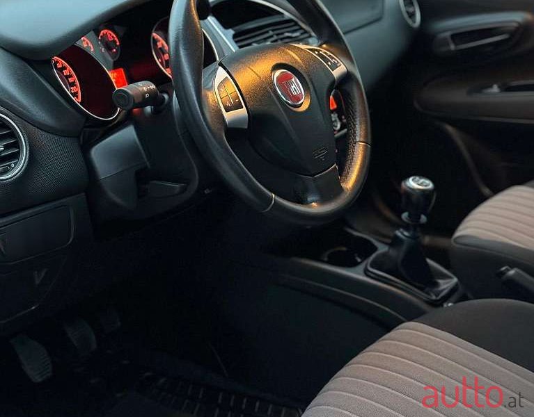 2018' Fiat Punto photo #6