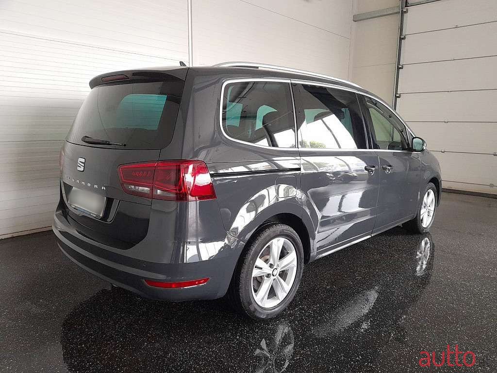 2020' SEAT Alhambra photo #2
