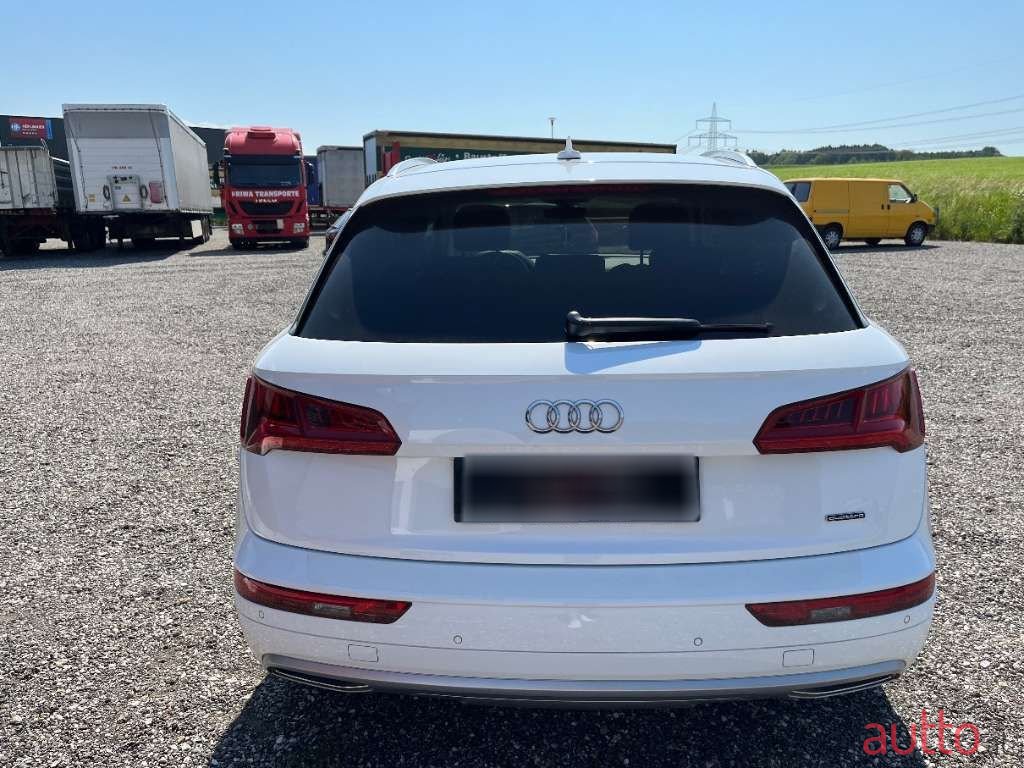 2017' Audi Q5 photo #5