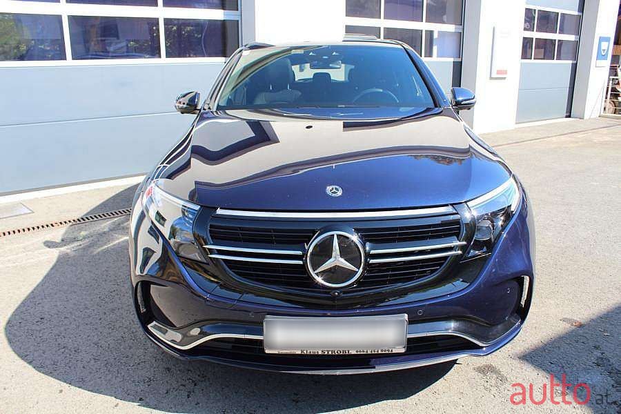 2020' Mercedes-Benz EQC photo #2