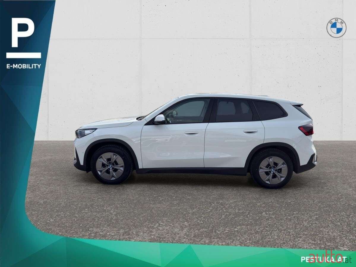 2024' BMW iX1 photo #6