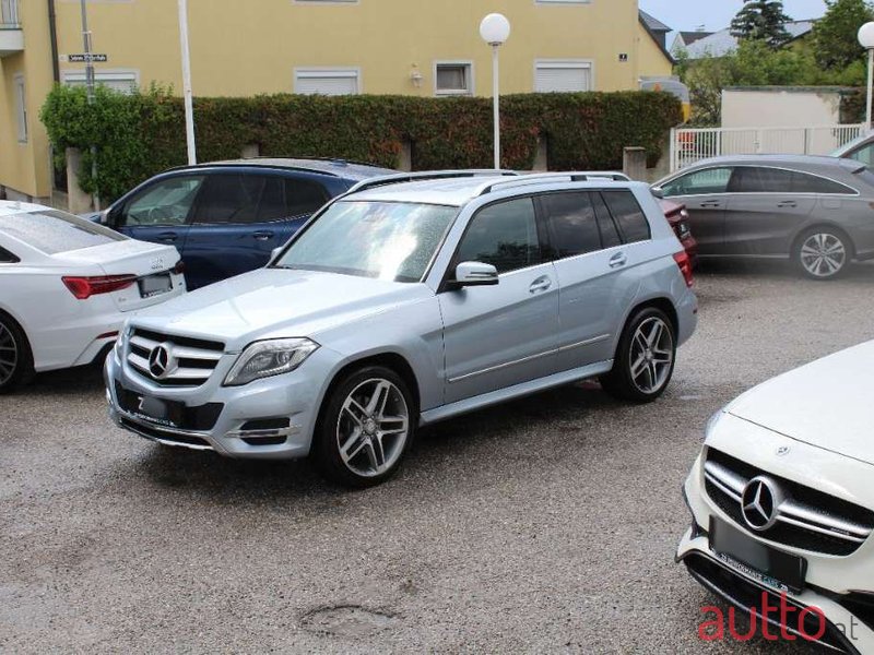 2014' Mercedes-Benz Glk-Klasse photo #2