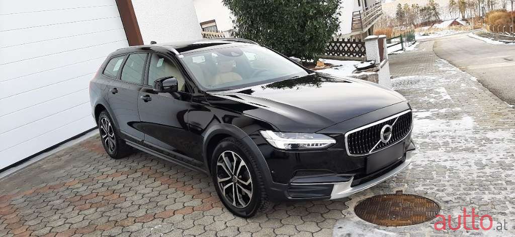 2020' Volvo V90 photo #2