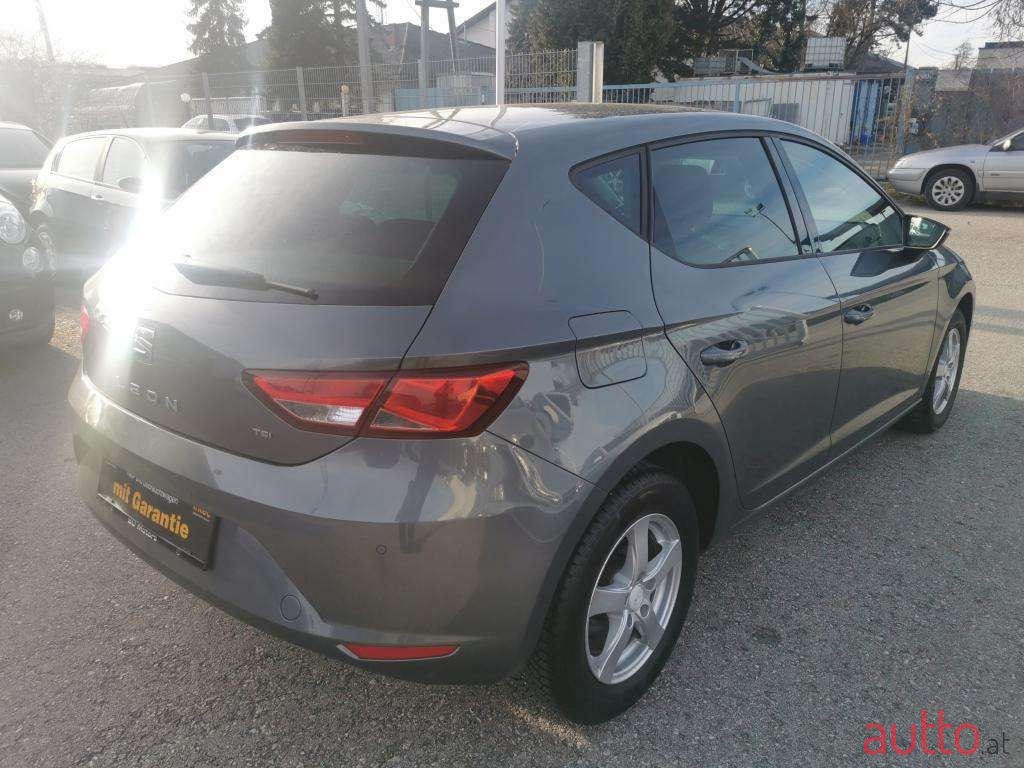 2013' SEAT Leon photo #4