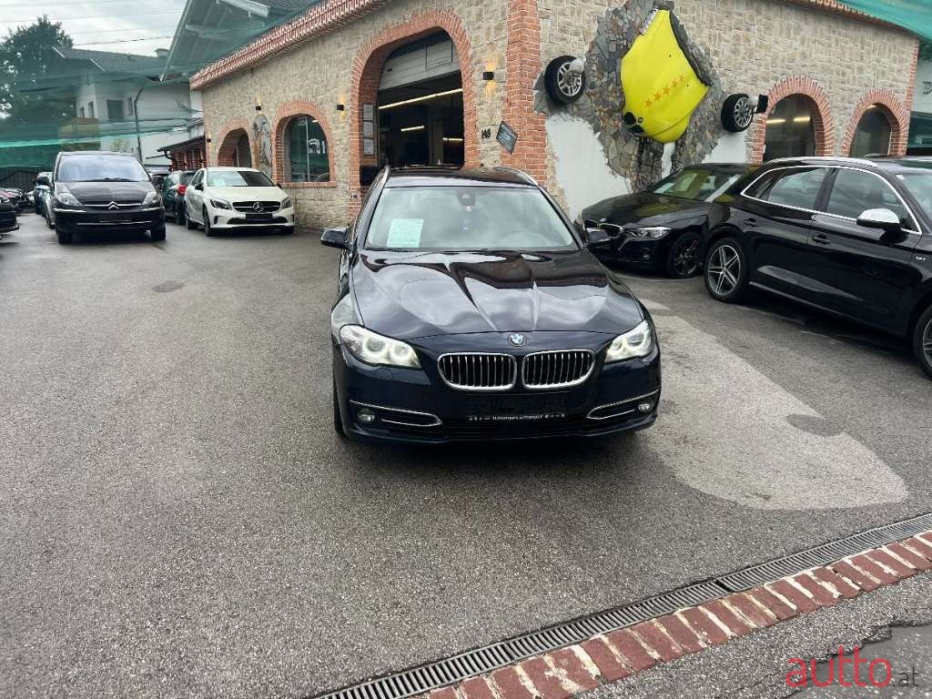 2013' BMW 5Er-Reihe photo #6