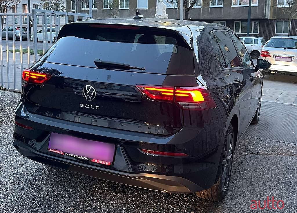 2021' Volkswagen Golf photo #5