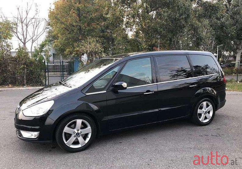 2009' Ford Galaxy photo #1