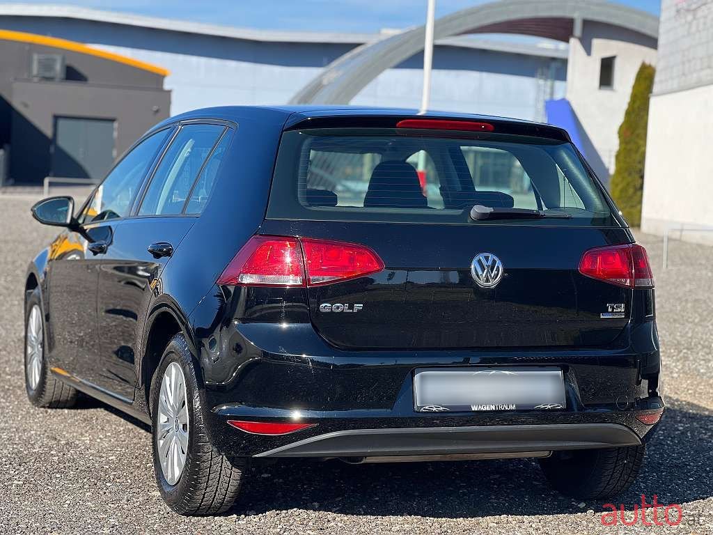 2013' Volkswagen Golf photo #3