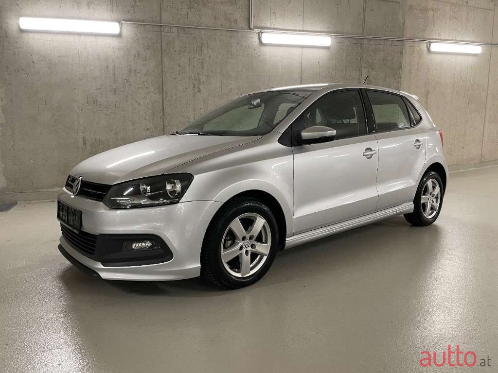 2012' Volkswagen Polo photo #1