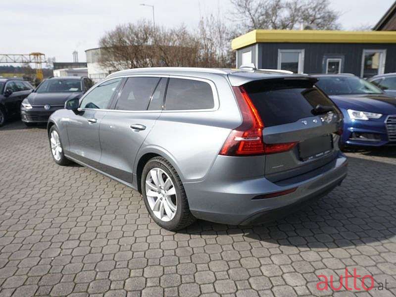 2018' Volvo V60 photo #5
