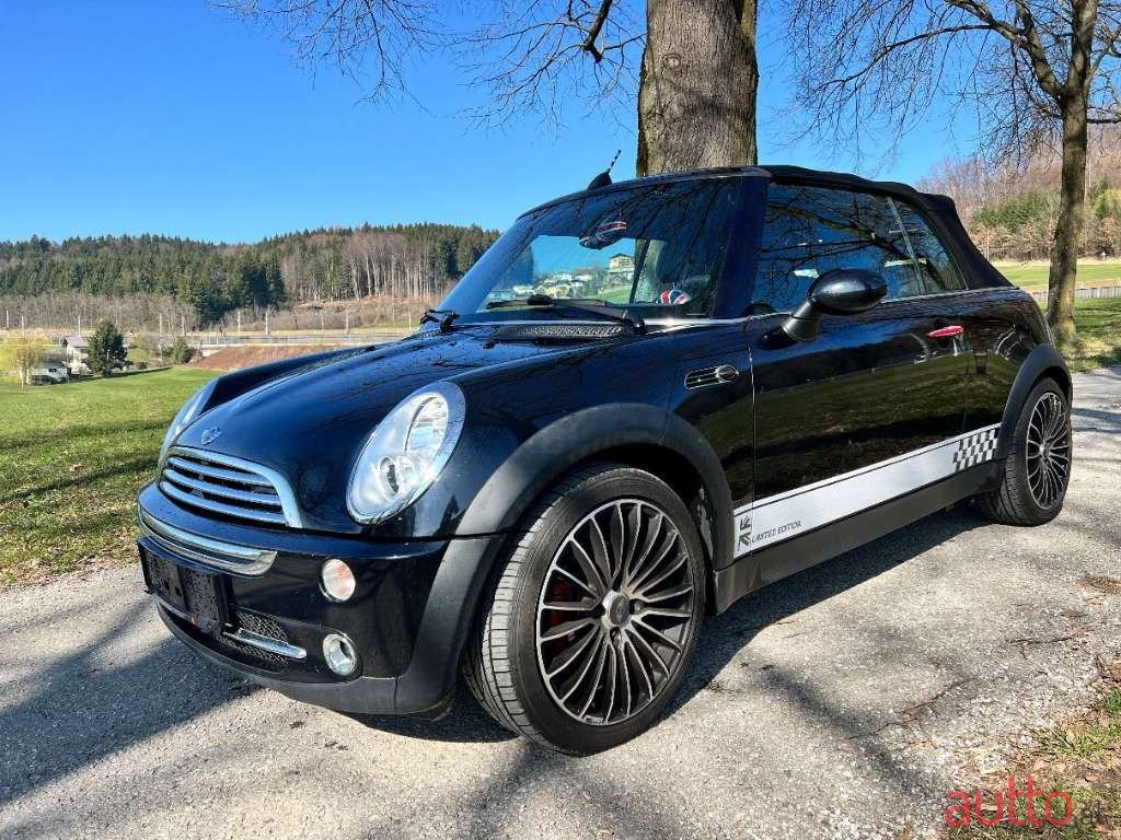 2007' MINI Cabrio photo #1