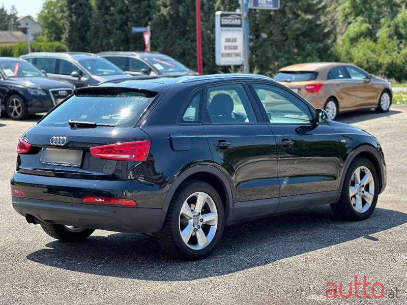 2012' Audi Q3 photo #6