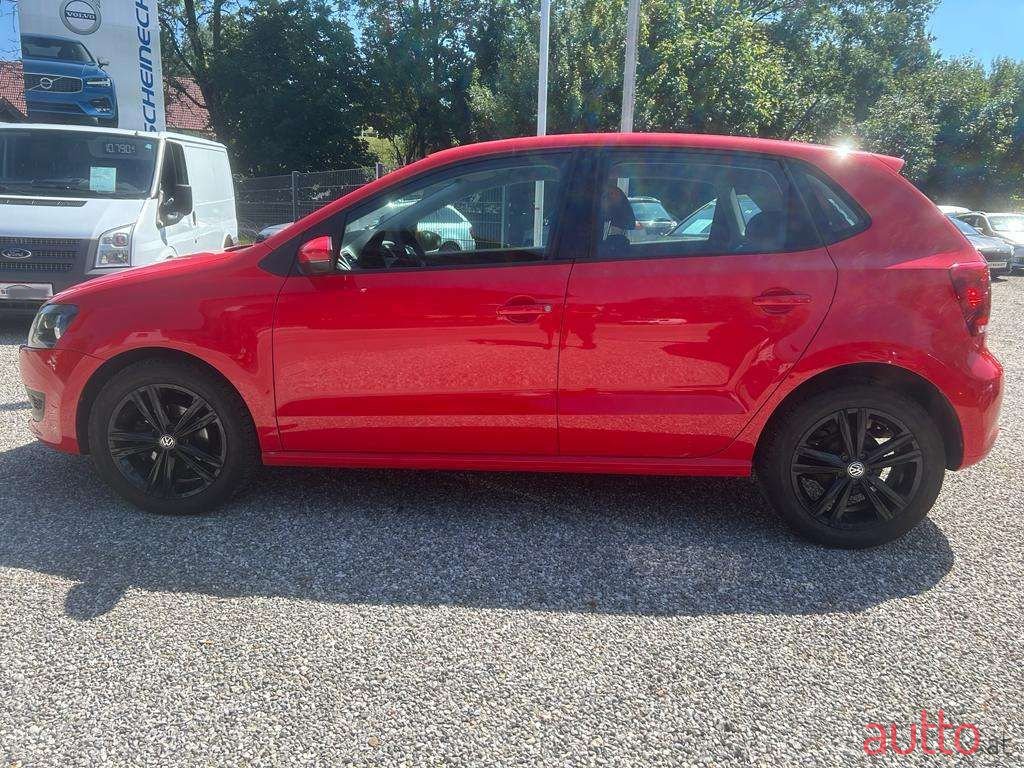 2011' Volkswagen Polo photo #1