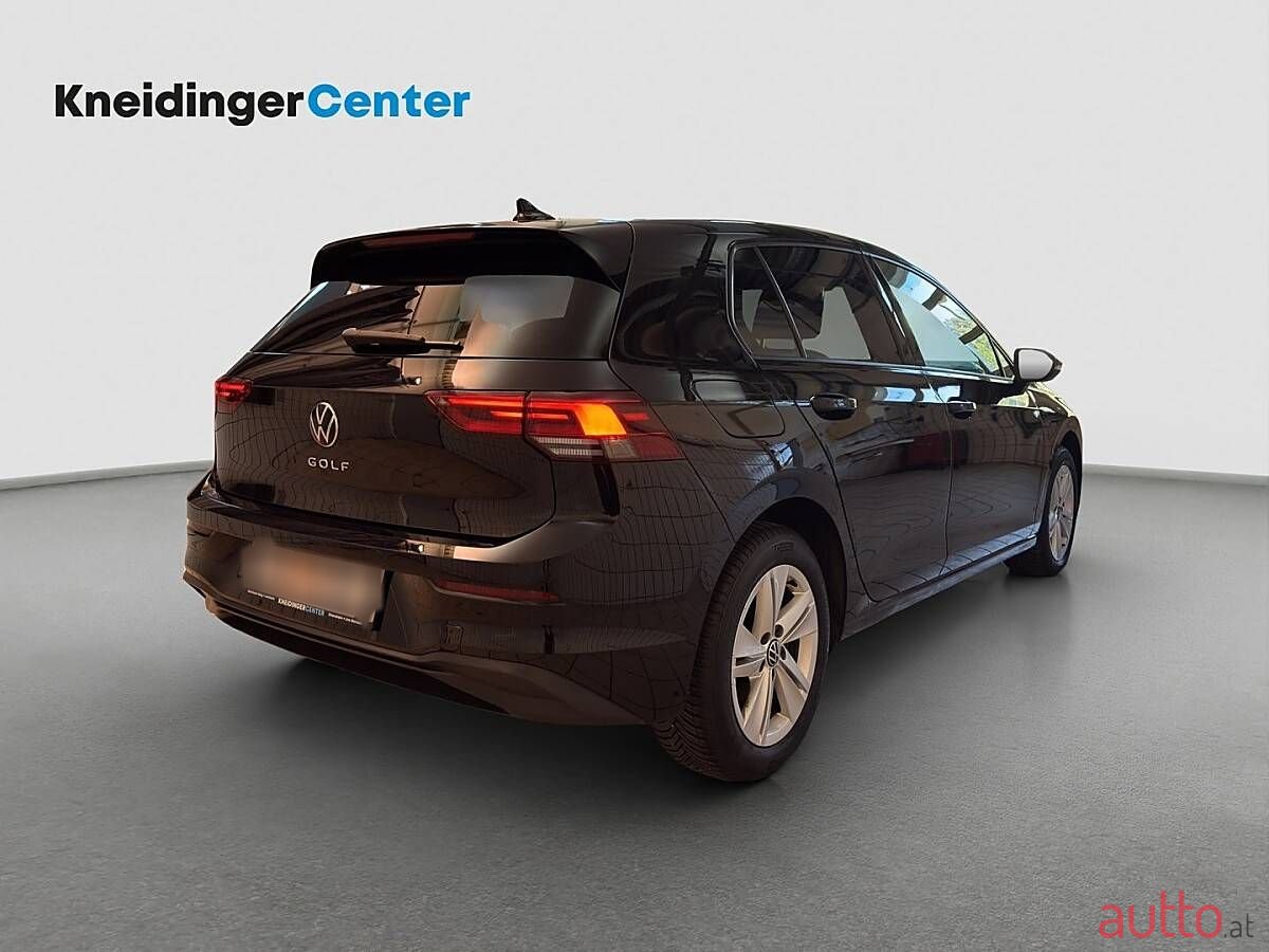 2023' Volkswagen Golf photo #5