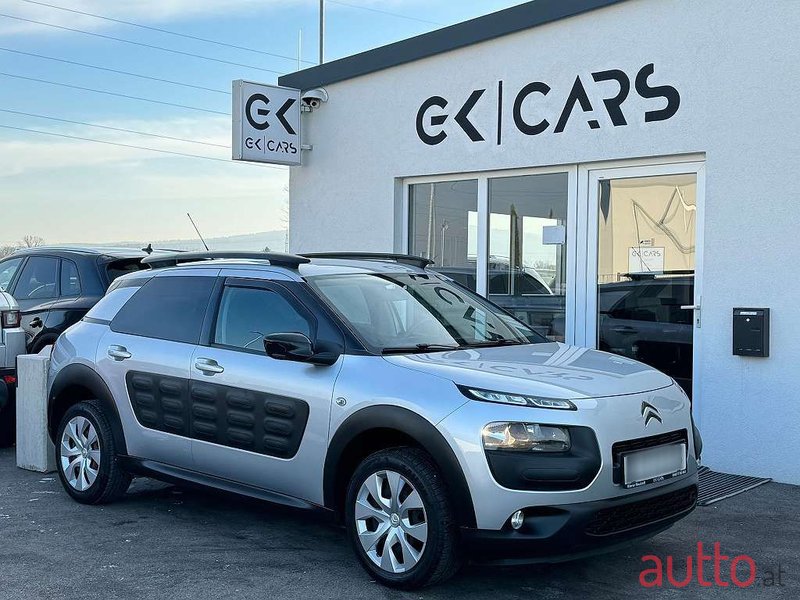 2017' Citroen C4 Cactus photo #4