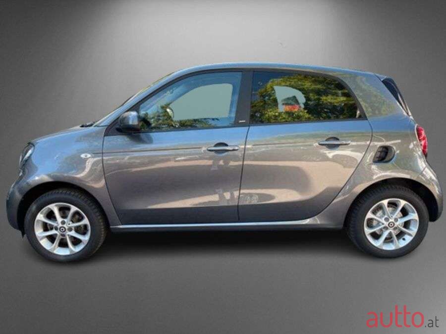 2019' Smart Forfour photo #1