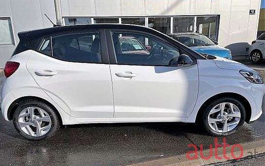 2020' Hyundai i10 photo #1