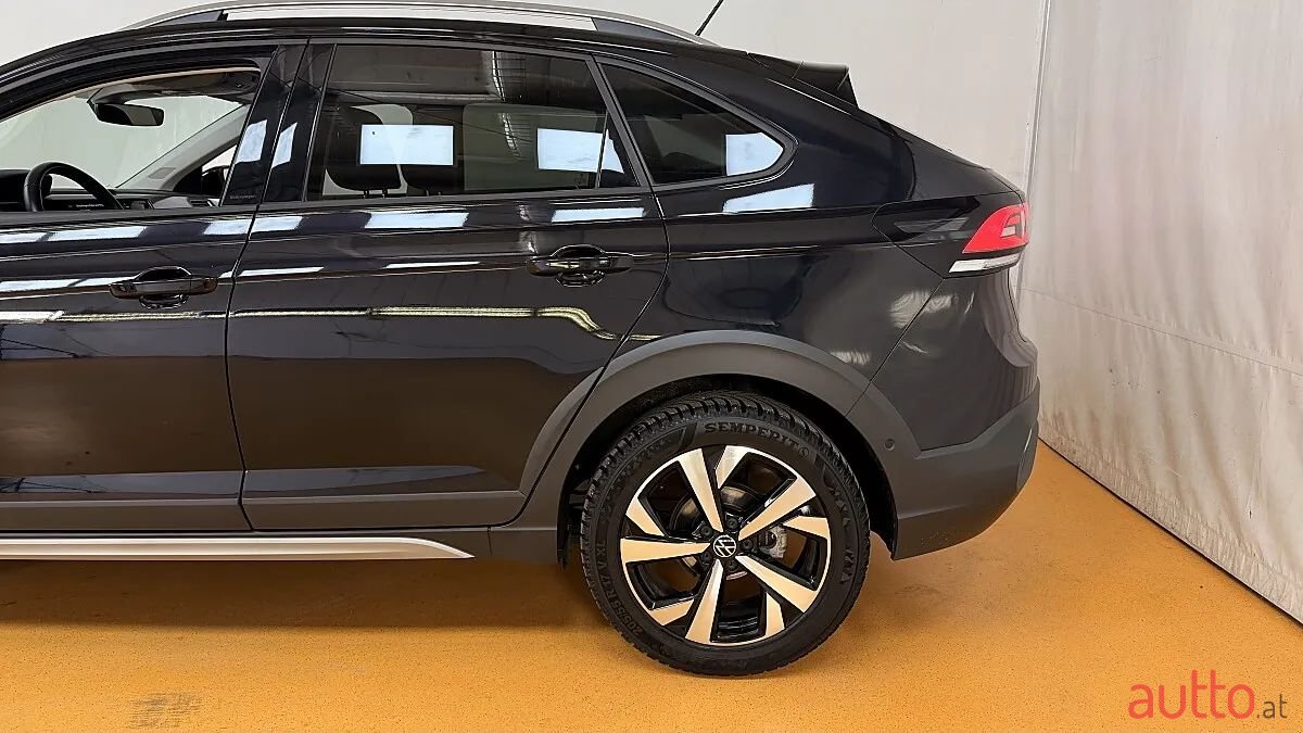 2022' Volkswagen Taigo photo #2