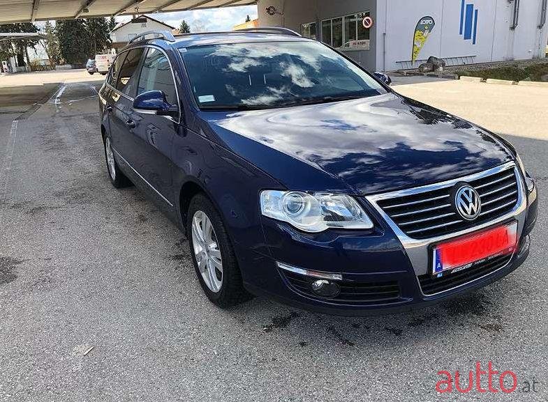 2010' Volkswagen Passat photo #1