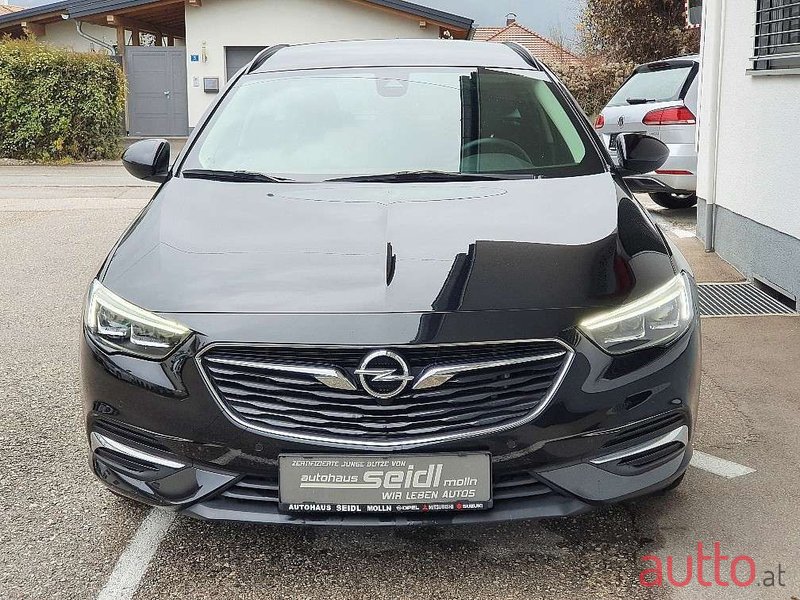 2019' Opel Insignia photo #5