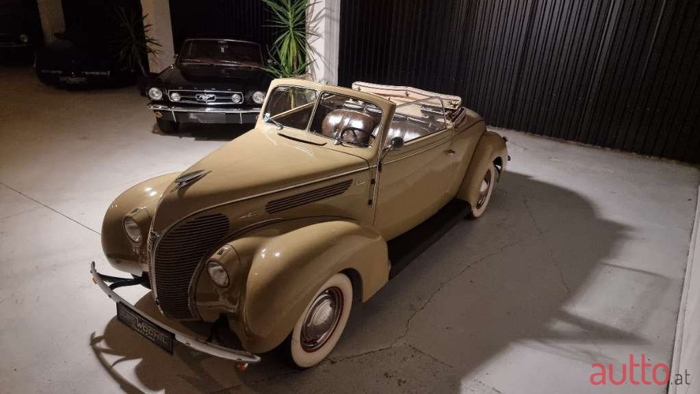 1938' Ford De Luxe photo #6