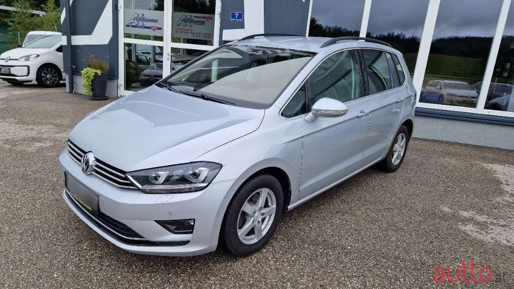 2014' Volkswagen Golf photo #3