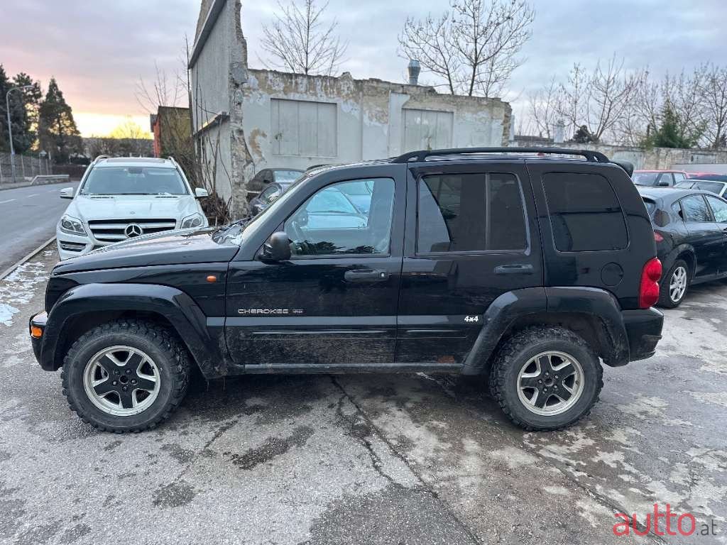 2003' Jeep Cherokee photo #6