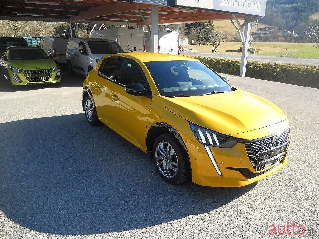 2020' Peugeot 208 photo #5