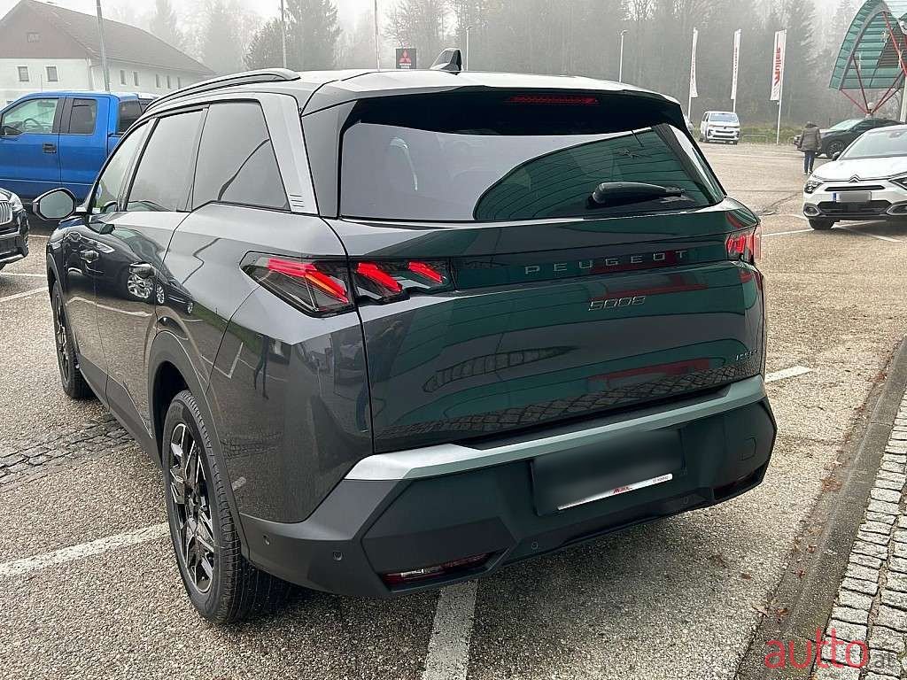 2024' Peugeot 5008 photo #6