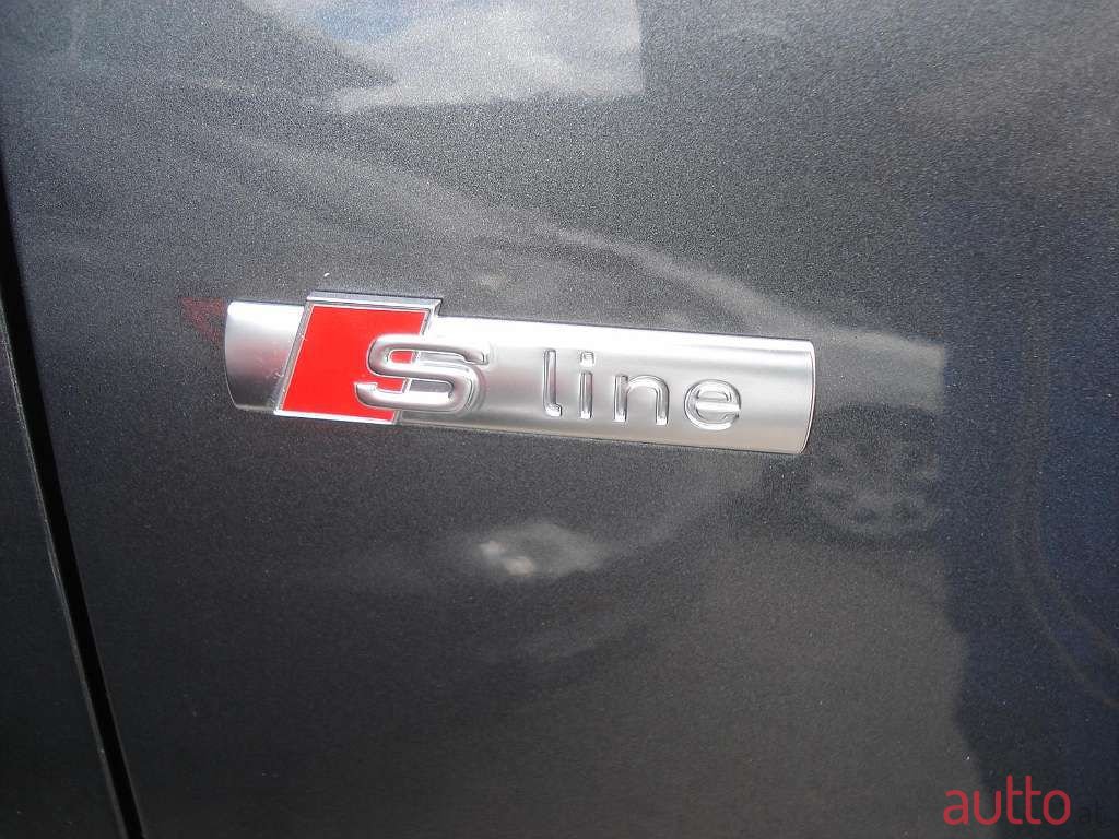 2019' Audi Q3 photo #4